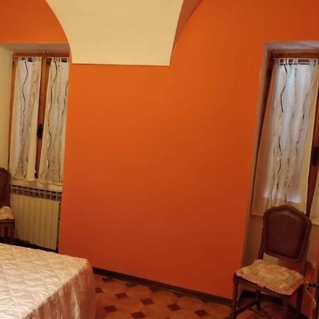 Casa Stefano Apartment Ceriana ภายนอก รูปภาพ